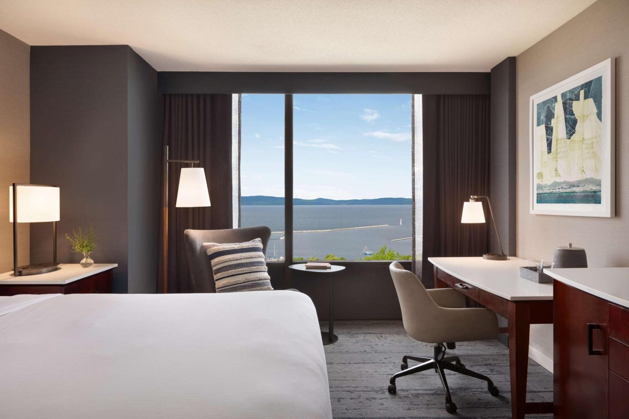 Premium King Room Lake View,1651733656:JPEG